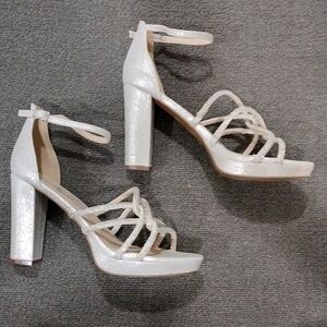 Sugar Women's Petal Dress Sandals 8.5 M White